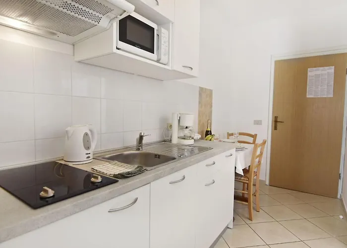 Albina 5 By Interhome Umag