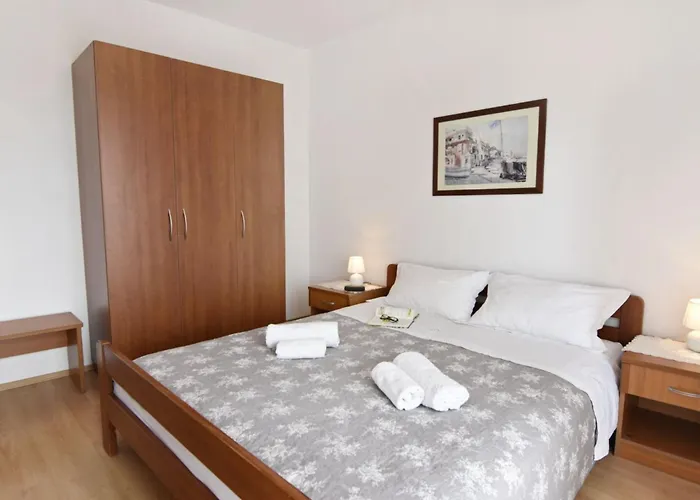 Albina 5 By Interhome Umag